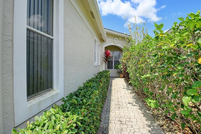 7725 Rockford Road, Boynton Beach, FL 33472