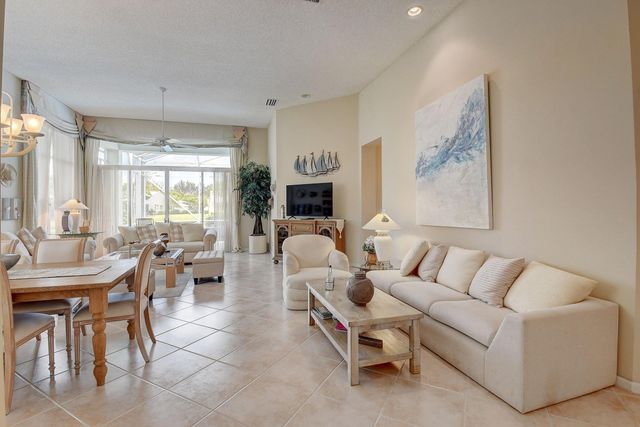 7725 Rockford Road, Boynton Beach, FL 33472