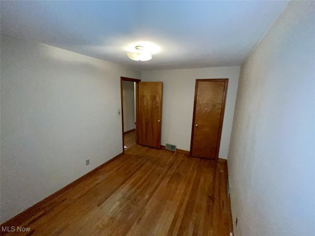 970 N Ward Avenue, Girard, OH 44420