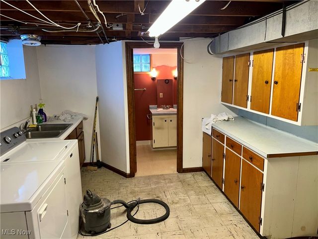 970 N Ward Avenue, Girard, OH 44420