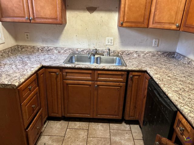 301 Kingsbury Circle, Warner Robins, GA 31088