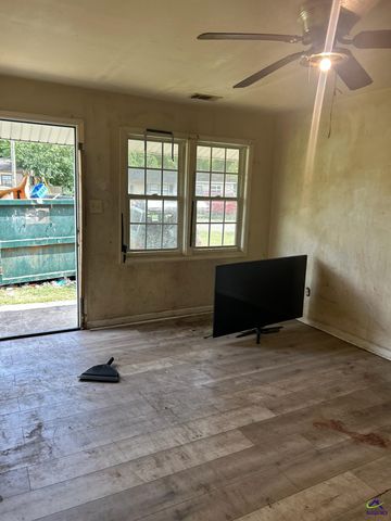 301 Kingsbury Circle, Warner Robins, GA 31088