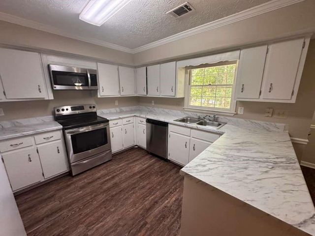 348 Freshman Drive, Lawrenceville, GA 30044
