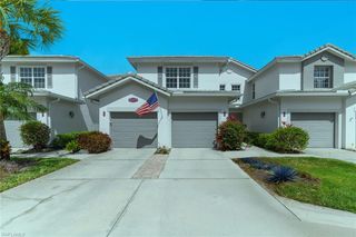 8375 Whisper Trace LN M202, Naples, FL 34114
