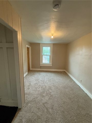 180 Norran Drive, Rochester, NY 14609