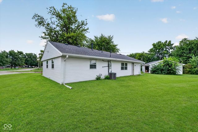 2308 Edgemont Way, Anderson, IN 46011