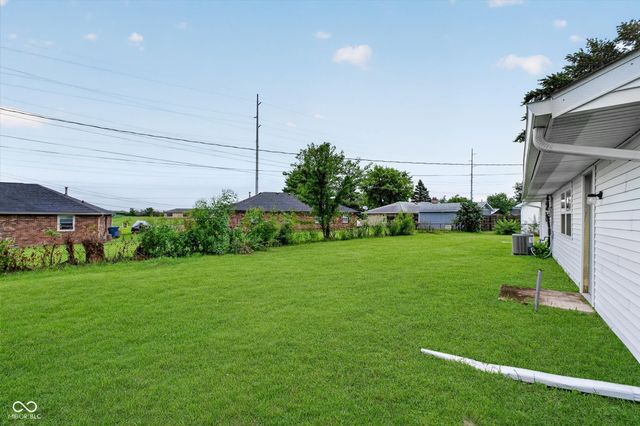2308 Edgemont Way, Anderson, IN 46011