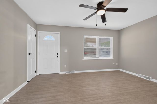 2308 Edgemont Way, Anderson, IN 46011