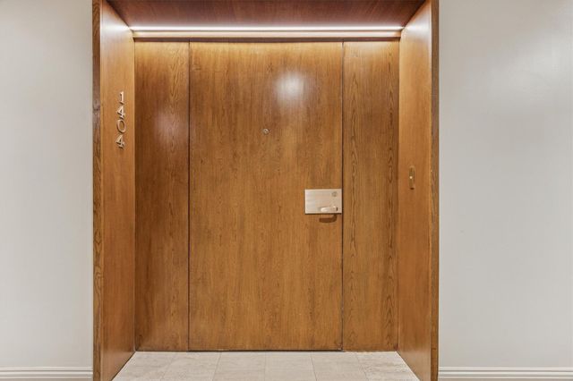 5555 Del Monte Drive 1404, Houston, TX 77056