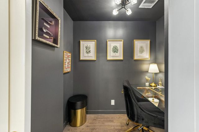 5555 Del Monte Drive 1404, Houston, TX 77056