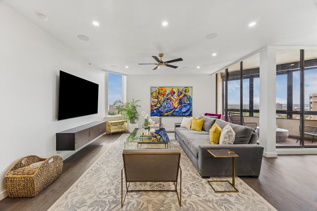 5555 Del Monte Drive 1404, Houston, TX 77056