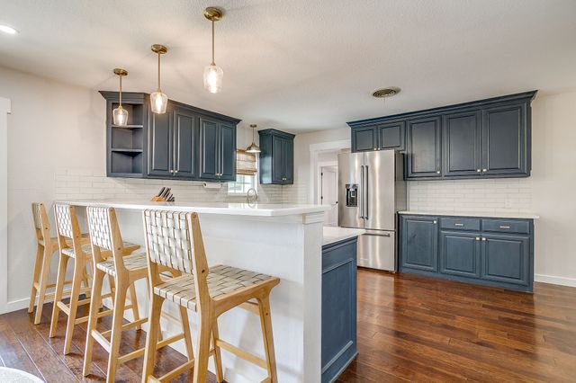 4221 Whitfield Avenue, Fort Worth, TX 76109