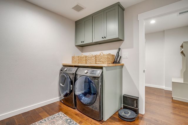 4221 Whitfield Avenue, Fort Worth, TX 76109