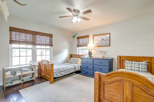 4221 Whitfield Avenue, Fort Worth, TX 76109