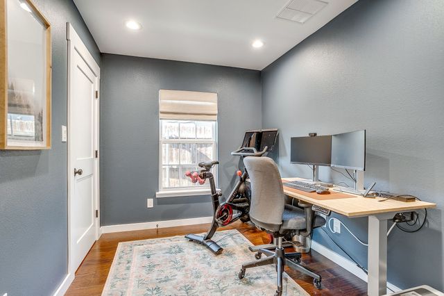 4221 Whitfield Avenue, Fort Worth, TX 76109