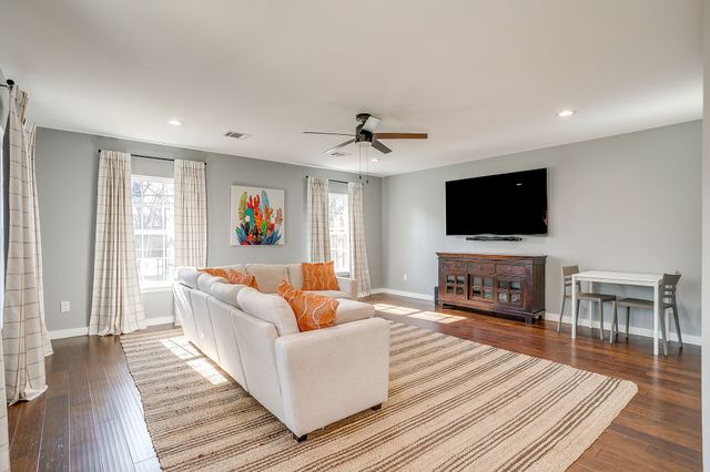 4221 Whitfield Avenue, Fort Worth, TX 76109