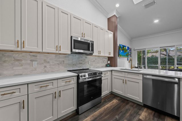 17257 Boca Club Boulevard 4, Boca Raton, FL 33487