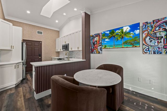 17257 Boca Club Boulevard 4, Boca Raton, FL 33487