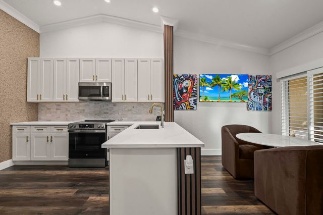 17257 Boca Club Boulevard 4, Boca Raton, FL 33487