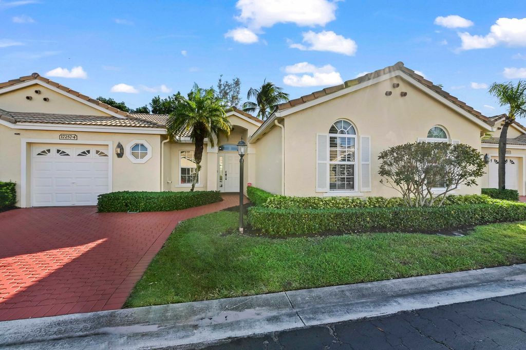 17257 Boca Club Boulevard 4, Boca Raton, FL 33487