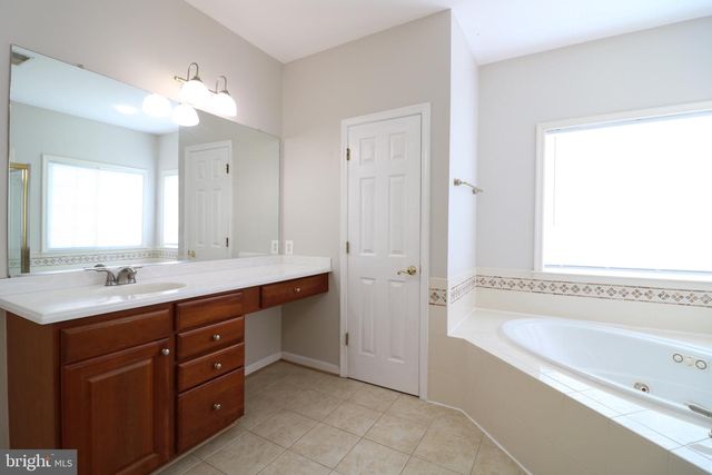 22078 VANTAGE POINTE PL, Ashburn, VA 20148