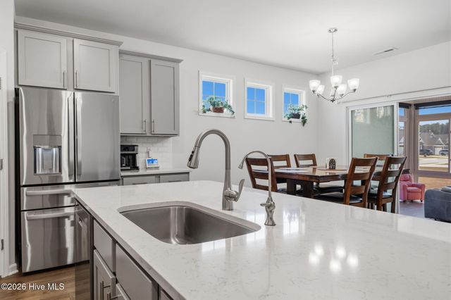 2001 Alizarin Lane, New Bern, NC 28562