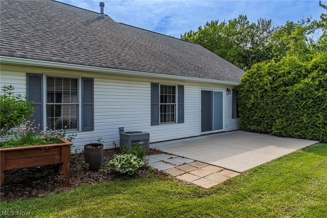 416 Harbor Ridge Lane, Fairport Harbor, OH 44077