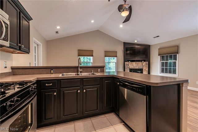 416 Harbor Ridge Lane, Fairport Harbor, OH 44077