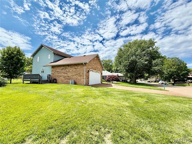 1514 McCoy Drive, Edwardsville, IL 62025