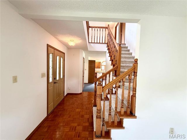 1514 McCoy Drive, Edwardsville, IL 62025
