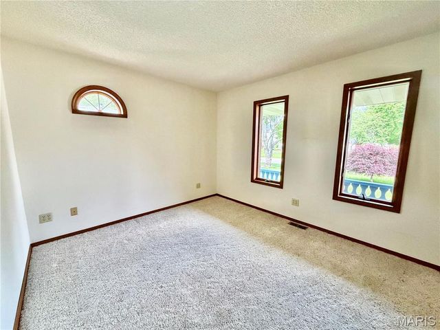 1514 McCoy Drive, Edwardsville, IL 62025