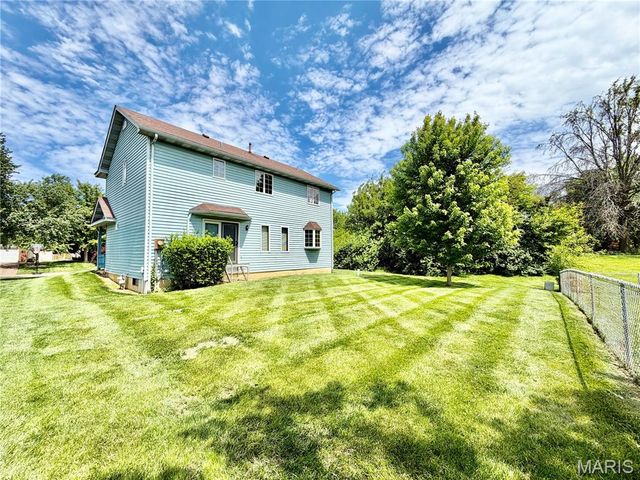 1514 McCoy Drive, Edwardsville, IL 62025