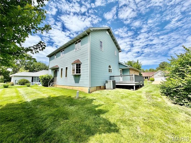 1514 McCoy Drive, Edwardsville, IL 62025