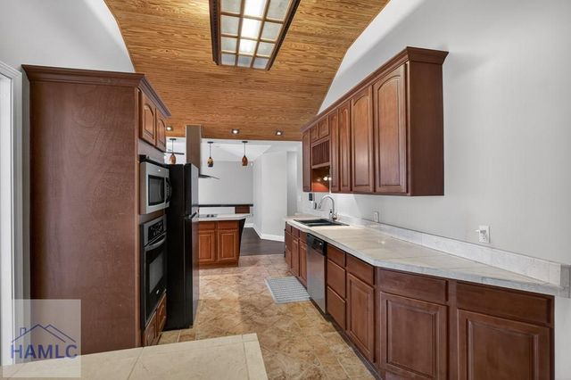 253 Glenn Bryant Road, Hinesville, GA 31313