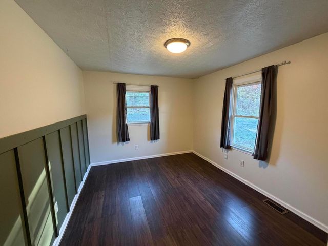 1912 Caudill Road, Stanton, KY 40380