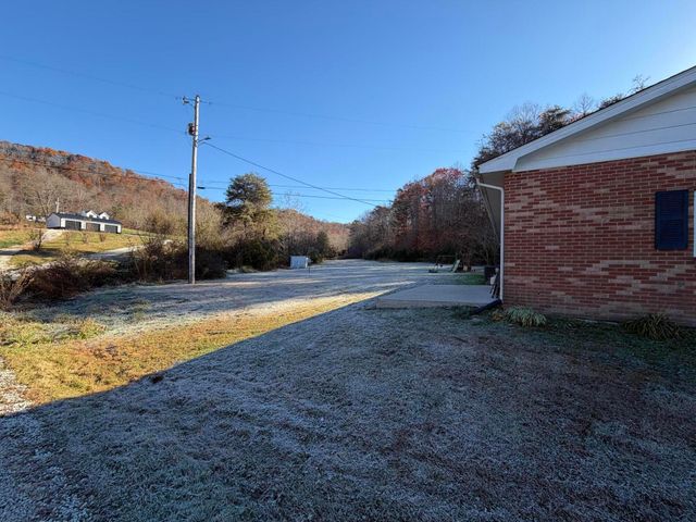 1912 Caudill Road, Stanton, KY 40380