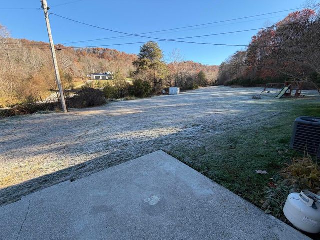 1912 Caudill Road, Stanton, KY 40380