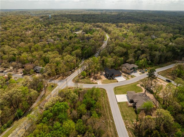 9 Glen Elgin Court, Bella Vista, AR 72715