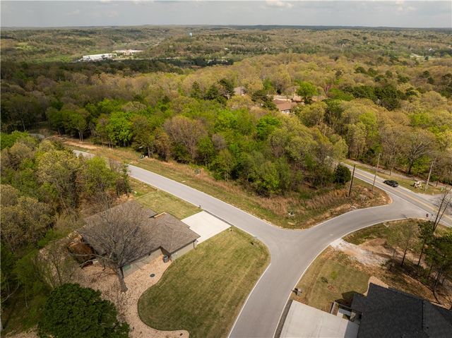 9 Glen Elgin Court, Bella Vista, AR 72715