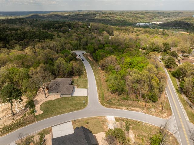 9 Glen Elgin Court, Bella Vista, AR 72715