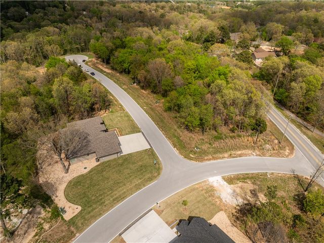 9 Glen Elgin Court, Bella Vista, AR 72715