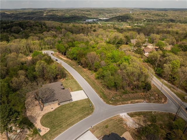 9 Glen Elgin Court, Bella Vista, AR 72715