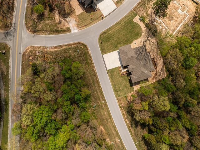 9 Glen Elgin Court, Bella Vista, AR 72715