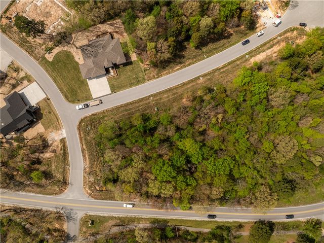 9 Glen Elgin Court, Bella Vista, AR 72715