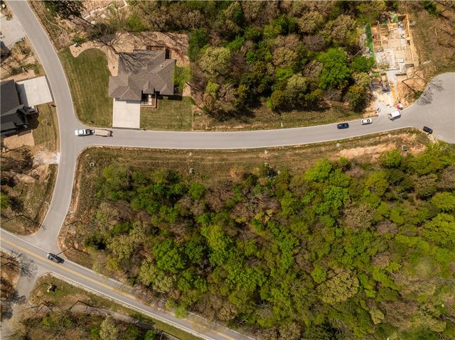 9 Glen Elgin Court, Bella Vista, AR 72715