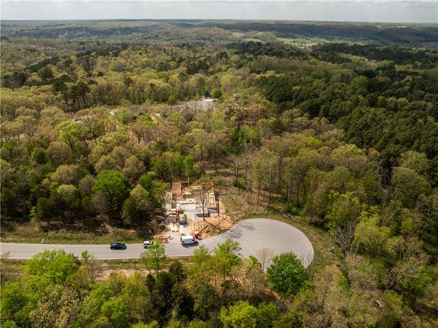 9 Glen Elgin Court, Bella Vista, AR 72715