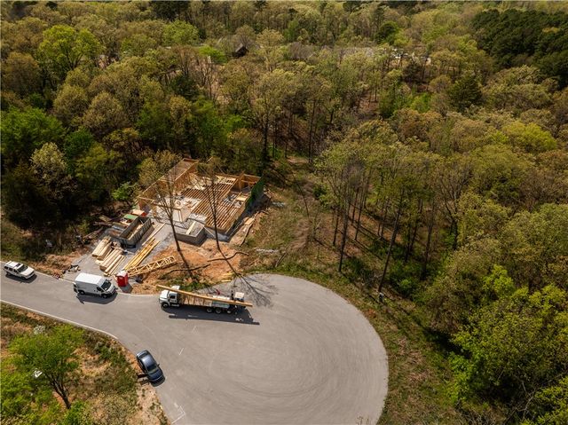 9 Glen Elgin Court, Bella Vista, AR 72715