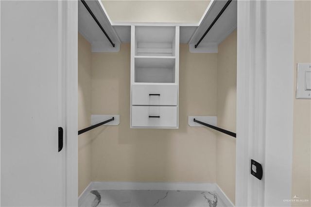 1108 E Boxwood Avenue, San Juan, TX 78589