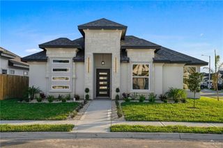 1108 E Boxwood Avenue, San Juan, TX 78589