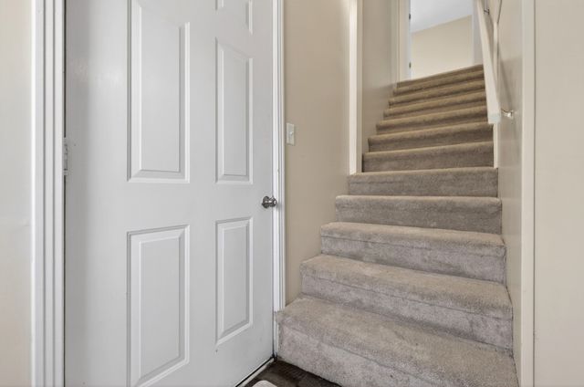 1287 Jostin Dr, Clarksville, TN 37040